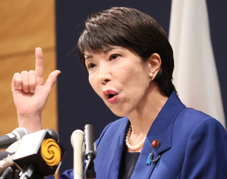 Sanae Takaichi élue à la tête du PLD : elle devient la première femme Première ministre du Japon. Une nomination historique