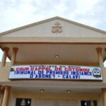 Le Tribunal d’Abomey-Calavi reporte une nouvelle fois l’affaire de diffamation opposant Akponna à Adambi. Un duel judiciaire qui révèle les tensions au sein de l’élite politique béninoise.