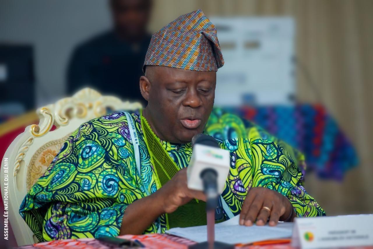 Session parlementaire loi de finances au Bénin : la Conférence des présidents fixe l’ouverture au 31 octobre pour clôturer la 9ᵉ législature et voter le budget 2026.