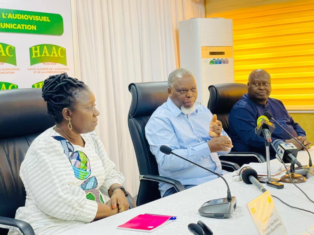 À Cotonou, la HAAC a reçu les Jeunes Leaders du Bénin pour une session sur la régulation médiatique en période électorale.