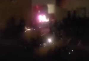 Le Parlement zimbabwéen plongé dans le noir en pleine allocution de Mnangagwa. Une panne révélatrice d’une crise énergétique chronique.