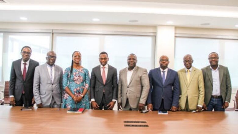 À Cotonou, le ministre de la Santé installe le nouveau conseil d’administration du CNHU-HKM, marquant le début d’une transformation stratégique du système hospitalier béninois. Une dynamique portée par la modernisation des infrastructures et la coopération avec le CHIC.