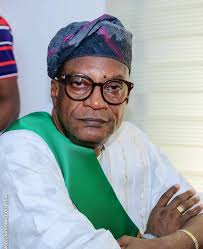 Le député Michel François Sodjinou accuse Boni Yayi de reproduire les erreurs passées en verrouillant la désignation du candidat de l'opposition pour 2026, créant une fracture majeure au sein des Démocrates.