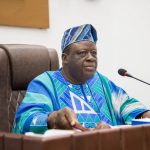 Le président de l’Assemblée nationale du Bénin, Louis Vlavonou, obtient 87 voix favorables pour son rapport semestriel. Un bilan salué pour sa rigueur, ses réformes internes et ses engagements diplomatiques.