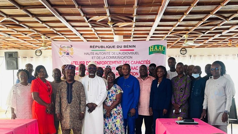 Bénin : La HAAC organise un séminaire de formation à Abomey pour ses directeurs régionaux. L’objectif est d’assurer une régulation de proximité efficace avant les élections de 2026.