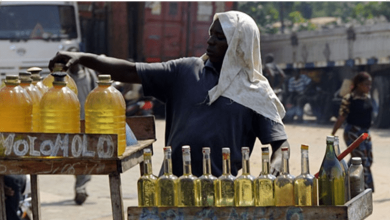 Scène macabre à Bohicon. Un jeune vendeur d'essence est retrouvé mort après une agression ultra-violente et un vol à Hèzonho. La Police a ouvert une enquête.