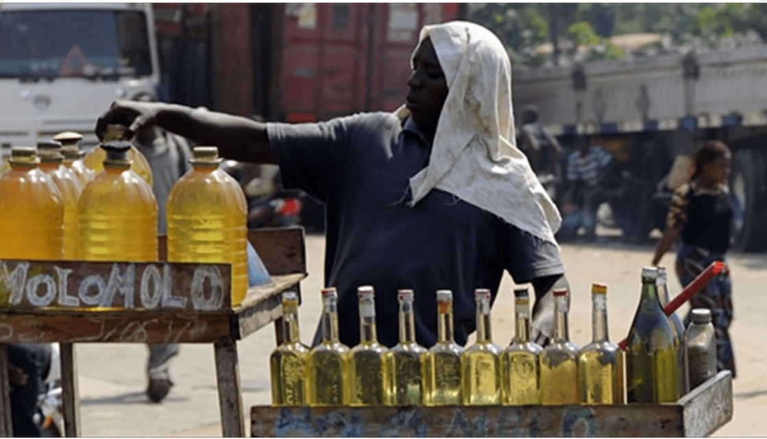 Scène macabre à Bohicon. Un jeune vendeur d'essence est retrouvé mort après une agression ultra-violente et un vol à Hèzonho. La Police a ouvert une enquête.