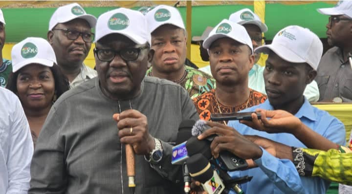 Bénin : Les réformes agricoles transforment l'Ouémé-Plateau. Production de riz multipliée par huit, milliards injectés : le Bénin célèbre le succès de la "méthode Talon" et les nouveaux chantiers agro-industriels.