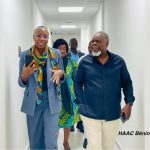 Après l'assaut contre la SRTB, le président de la HAAC, Édouard Loko, exige un "sursaut de patriotisme" des médias béninois. Une déclaration qui marque un tournant dans la régulation de la presse.