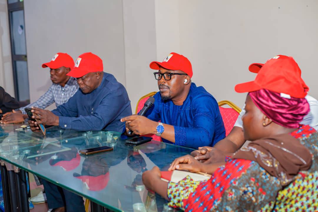 Face aux tensions liées aux investitures à Natitingou, le Coordonnateur Abdul-affiz Agballa a souligné l'intérêt supérieur du parti Les Démocrates.