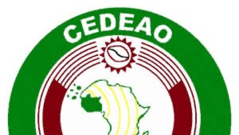 La CEDEAO déclare l'état d'urgence sécuritaire et politique dans ses 15 États. Cette mesure historique, prise après le complot au Bénin, ouvre la voie à l'activation de la Force en attente