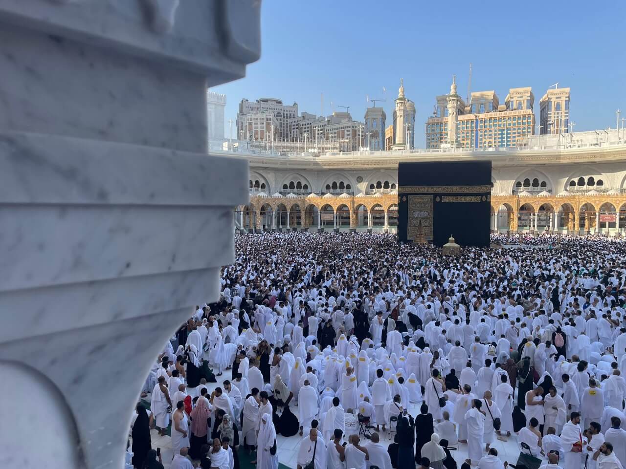 Le Bénin simplifie l'organisation du Hadj 2026 : inscriptions e-Hadj, prix bloqué (3,6 millions FCFA) et hébergement amélioré pour garantir la dignité des 2 300 futurs pèlerins.