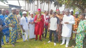 La diaspora béninoise en Côte d'Ivoire se mobilise par la prière suite au putsch déjoué au Bénin. Un message fort d'unité, de paix et de soutien aux institutions républicaines depuis Abidjan.