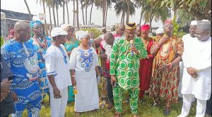 La diaspora béninoise en Côte d'Ivoire se mobilise par la prière suite au putsch déjoué au Bénin. Un message fort d'unité, de paix et de soutien aux institutions républicaines depuis Abidjan.