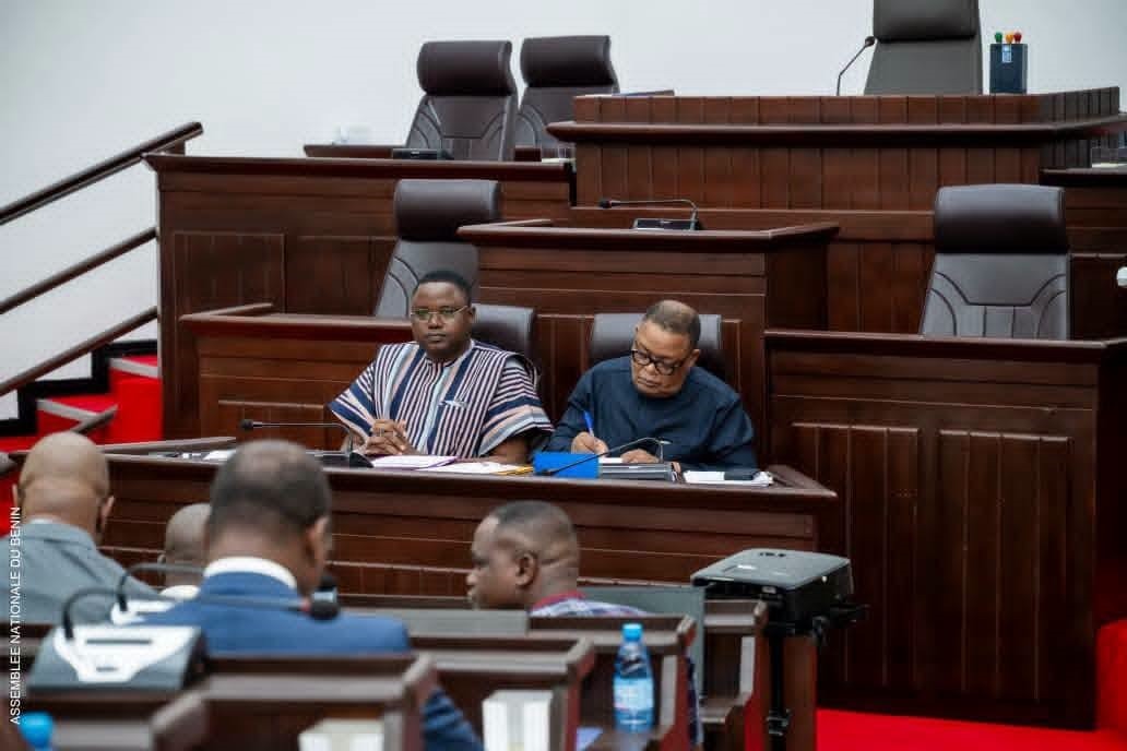 Bénin : Les députés décryptent le budget 2027-2029 à Porto-Novo