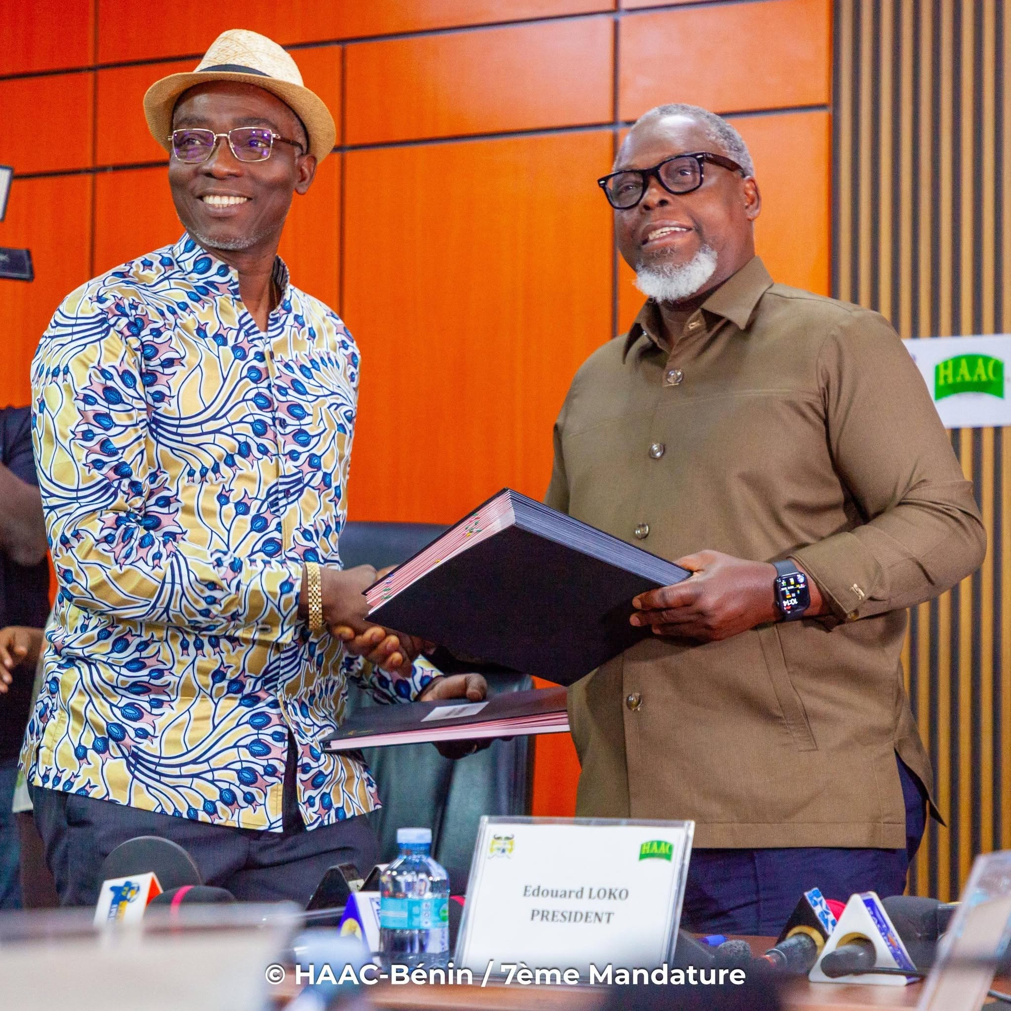 Bénin : la HAAC signe des conventions avec 89 médias en ligne